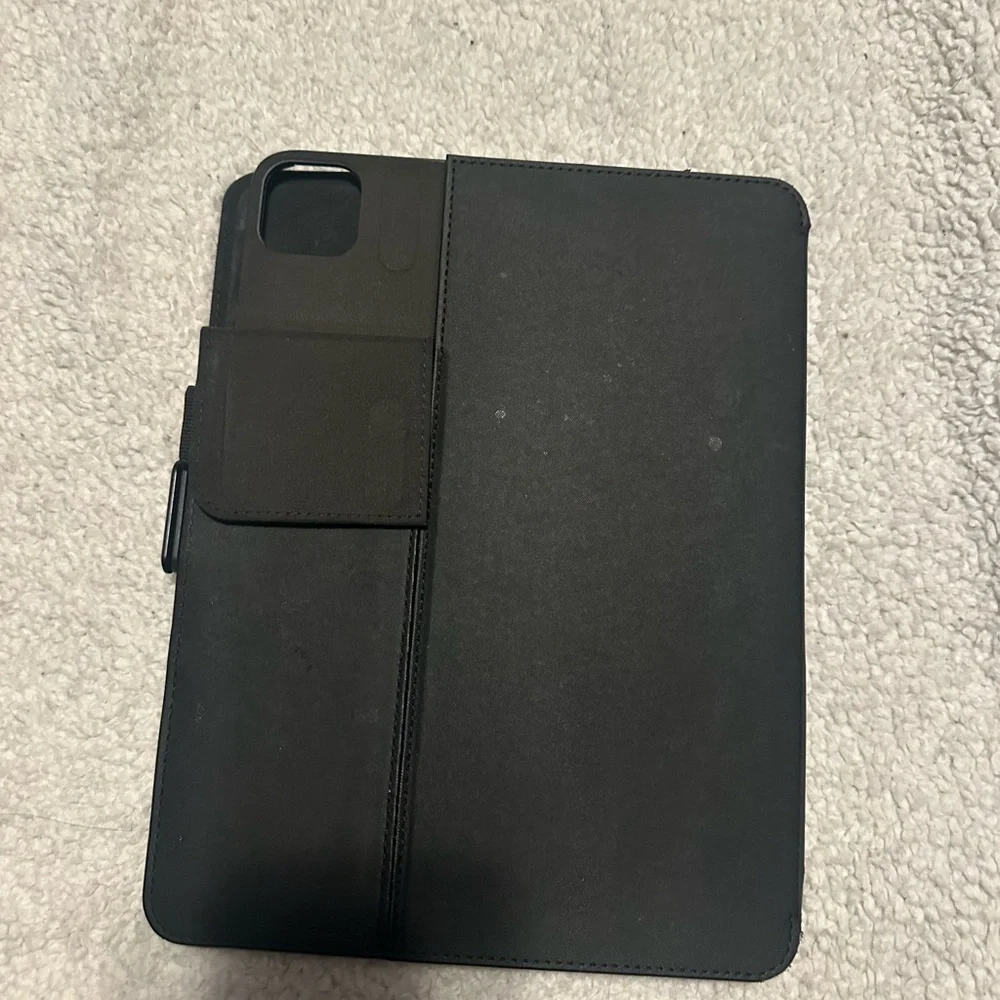 Speck Balance Folio Case for Apple iPad Air 11 (5th Gen) - Black